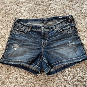 Silver Jeans Co. Plus size Aiko jean shorts - size 16